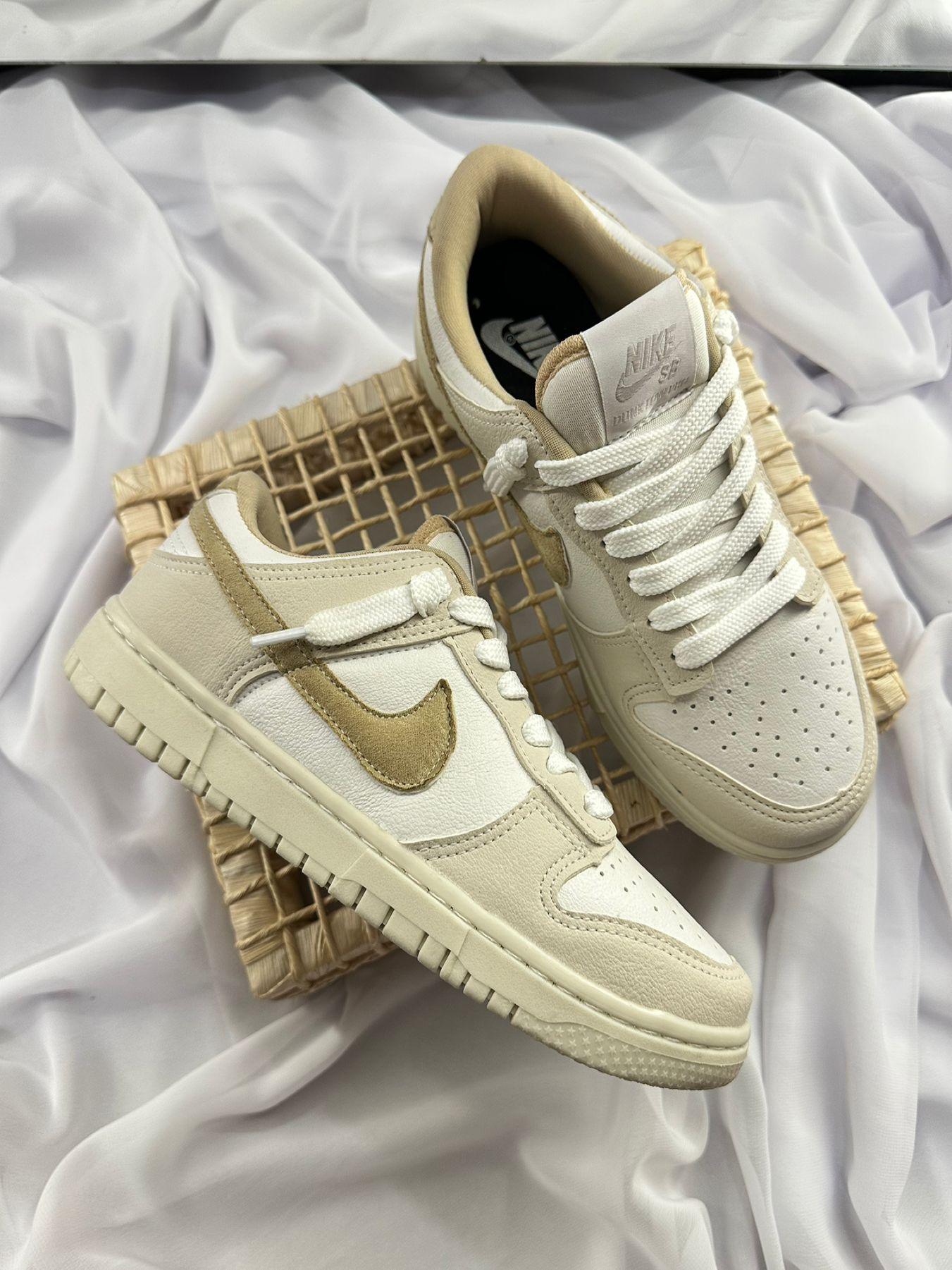 Nk Dunk Low Pro Bege