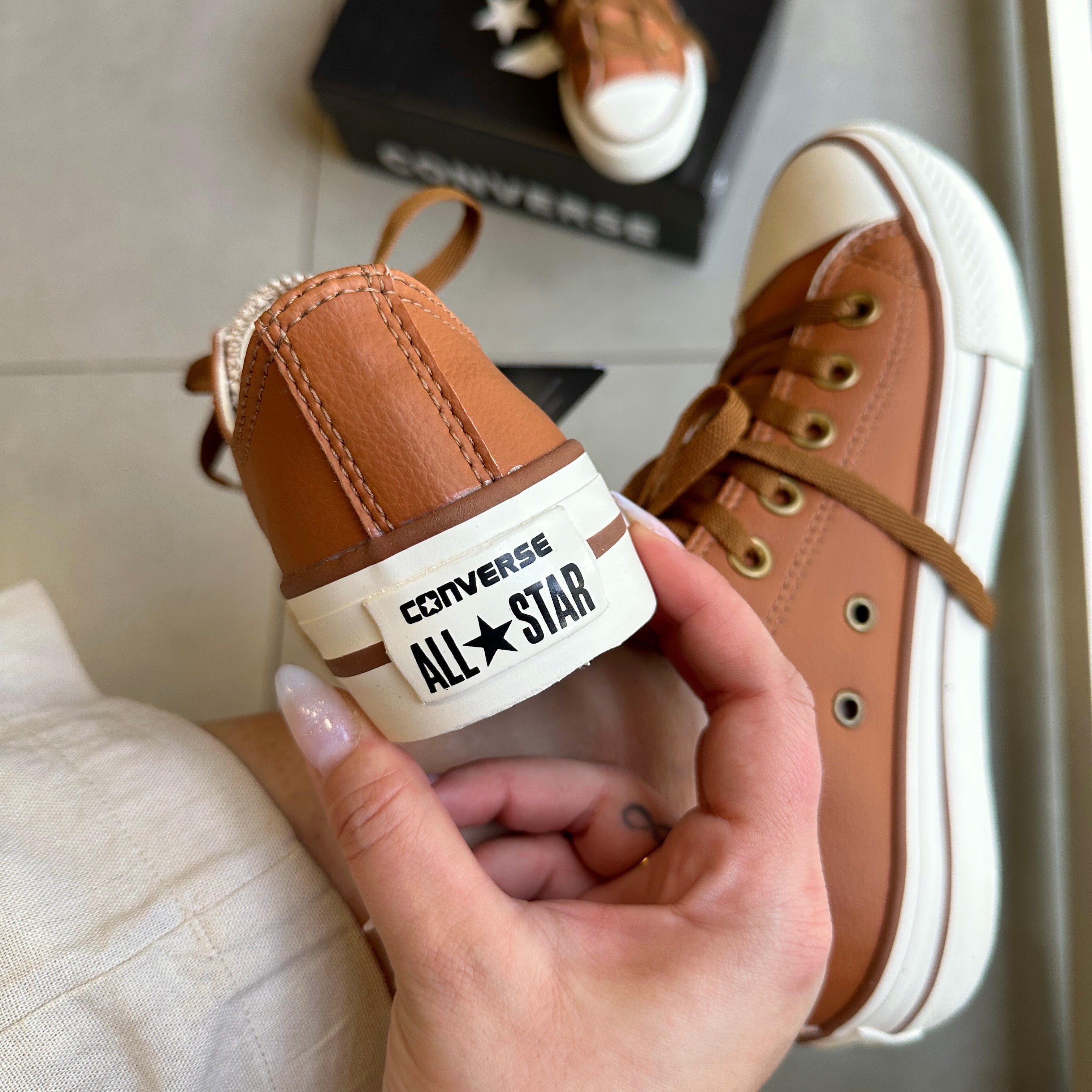 Tênis All Star Caramelo Off White Plataforma