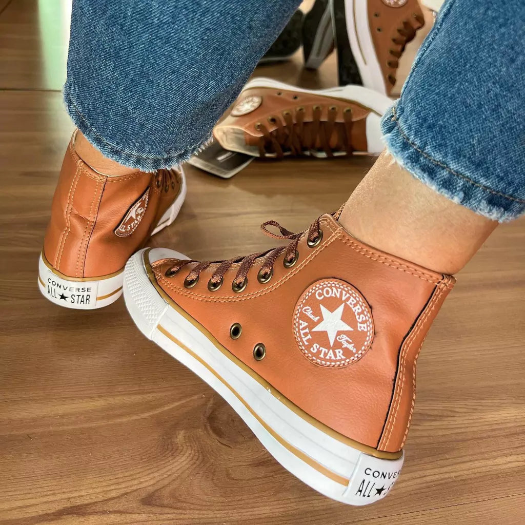 Tênis All Star Cano Alto Courino Caramelo Feminino Premium