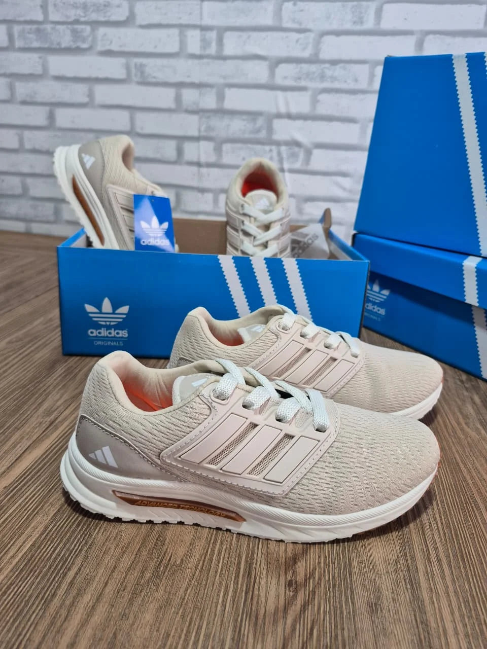 Tênis Advanced Boost Bege