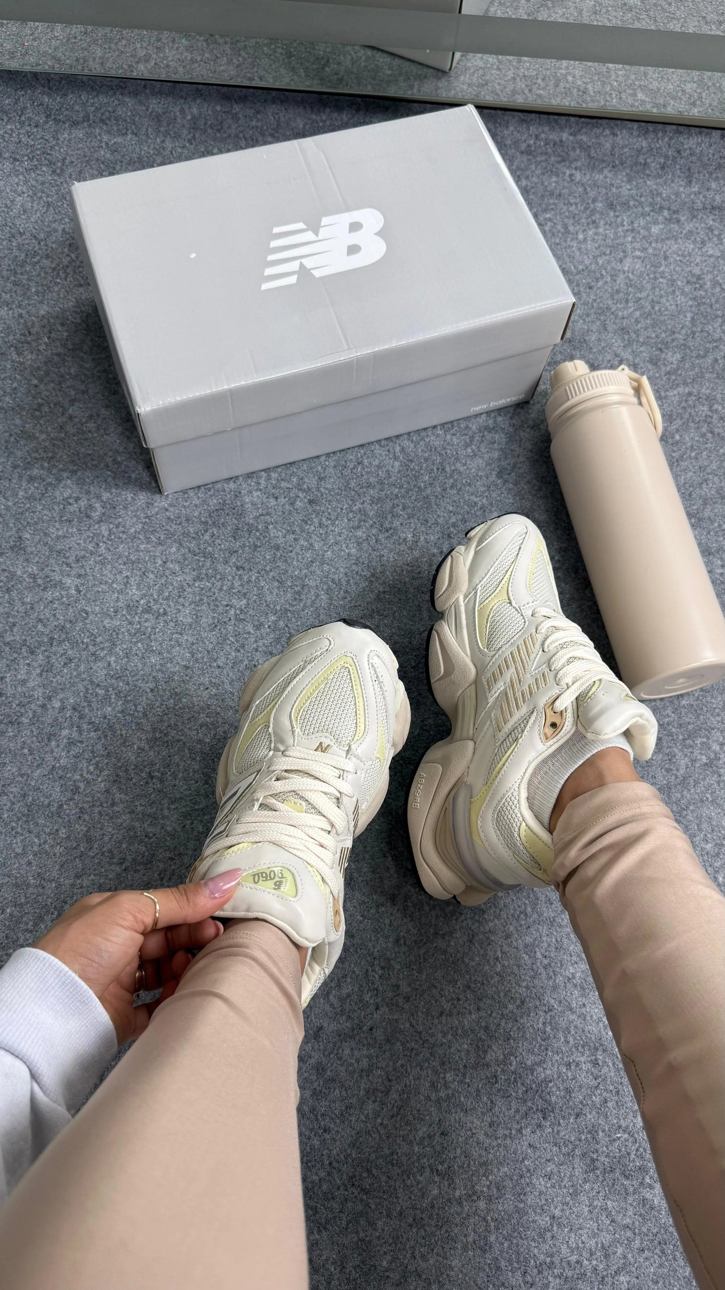 Tenis New 9060 Couro - Branco Amarelo