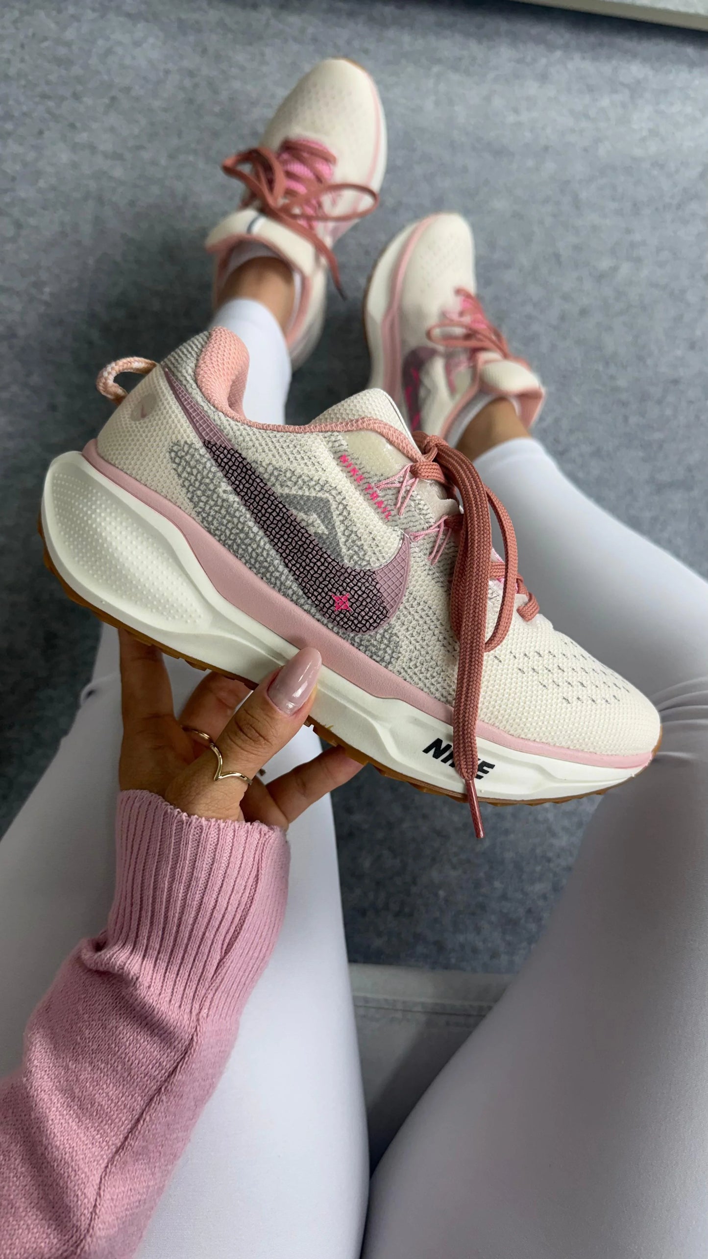 Tenis NK Pegasus Trail - Off Nude