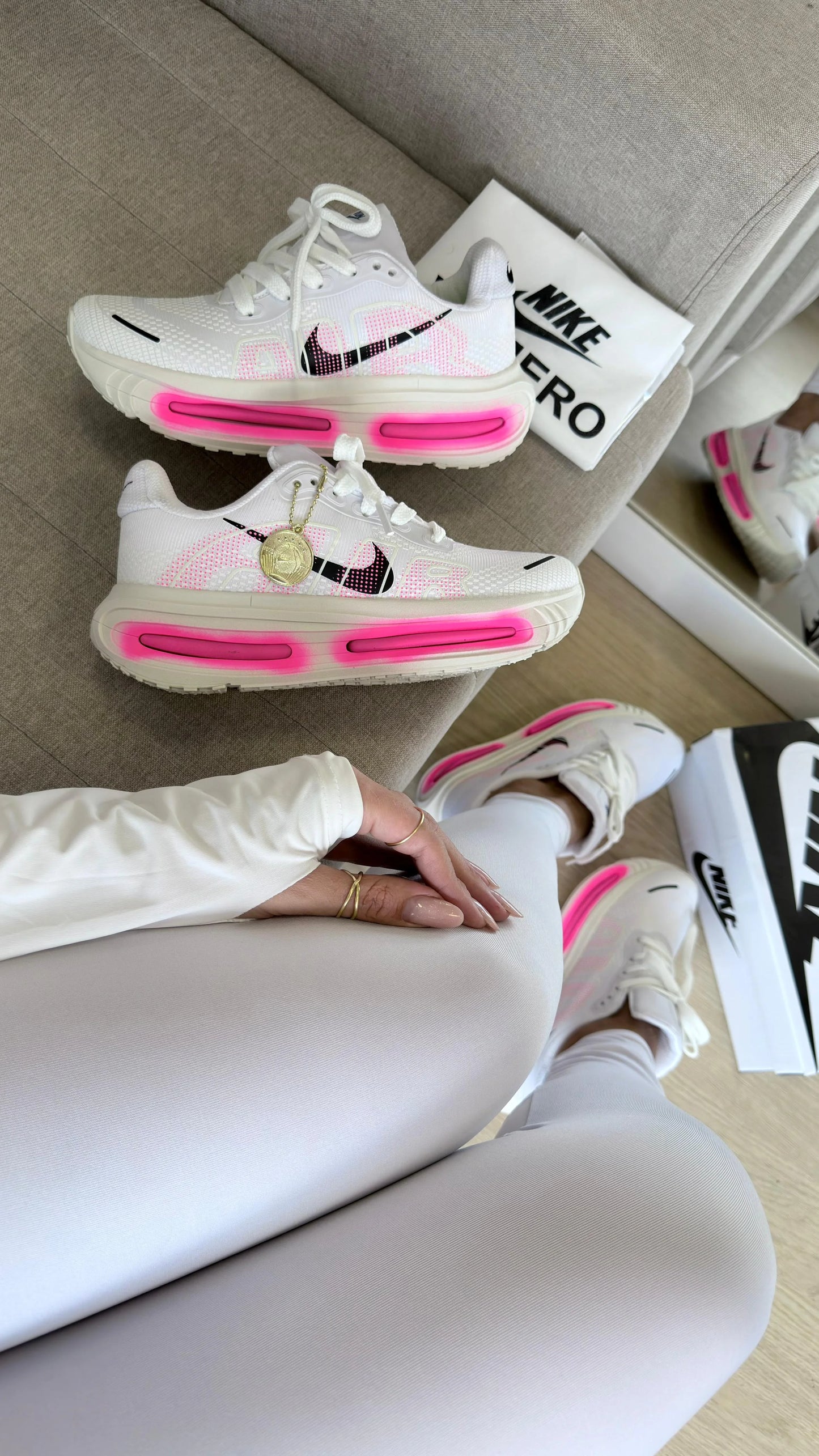 Tenis NK Vomero Premium - Branco Rosa