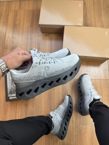 Tenis On Cloudsurfer 7 Cinza Preto