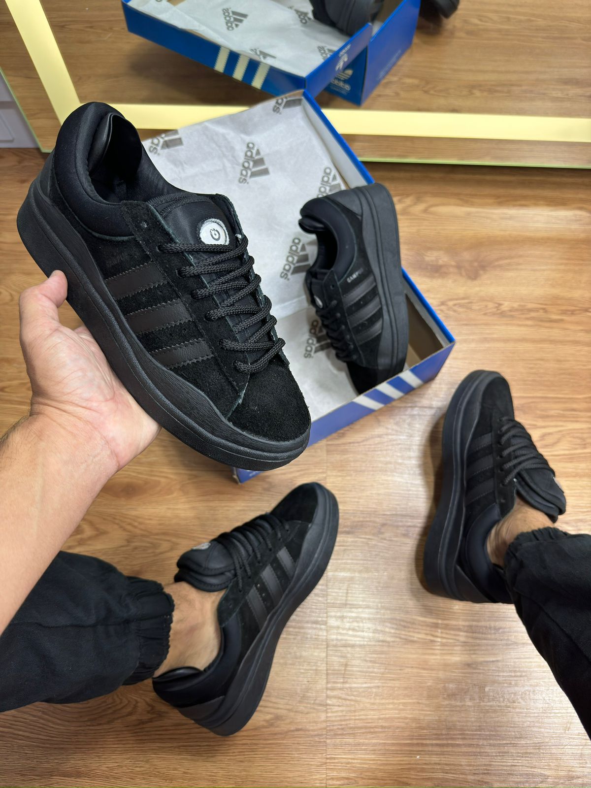 Tênis Bad Bunny x Campus All Black