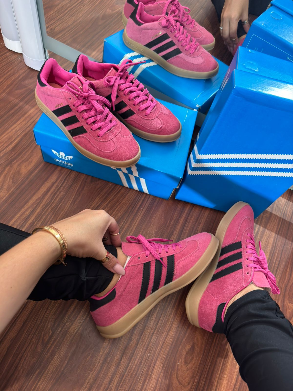 Tênis Gazelle Indoor Pink Couro