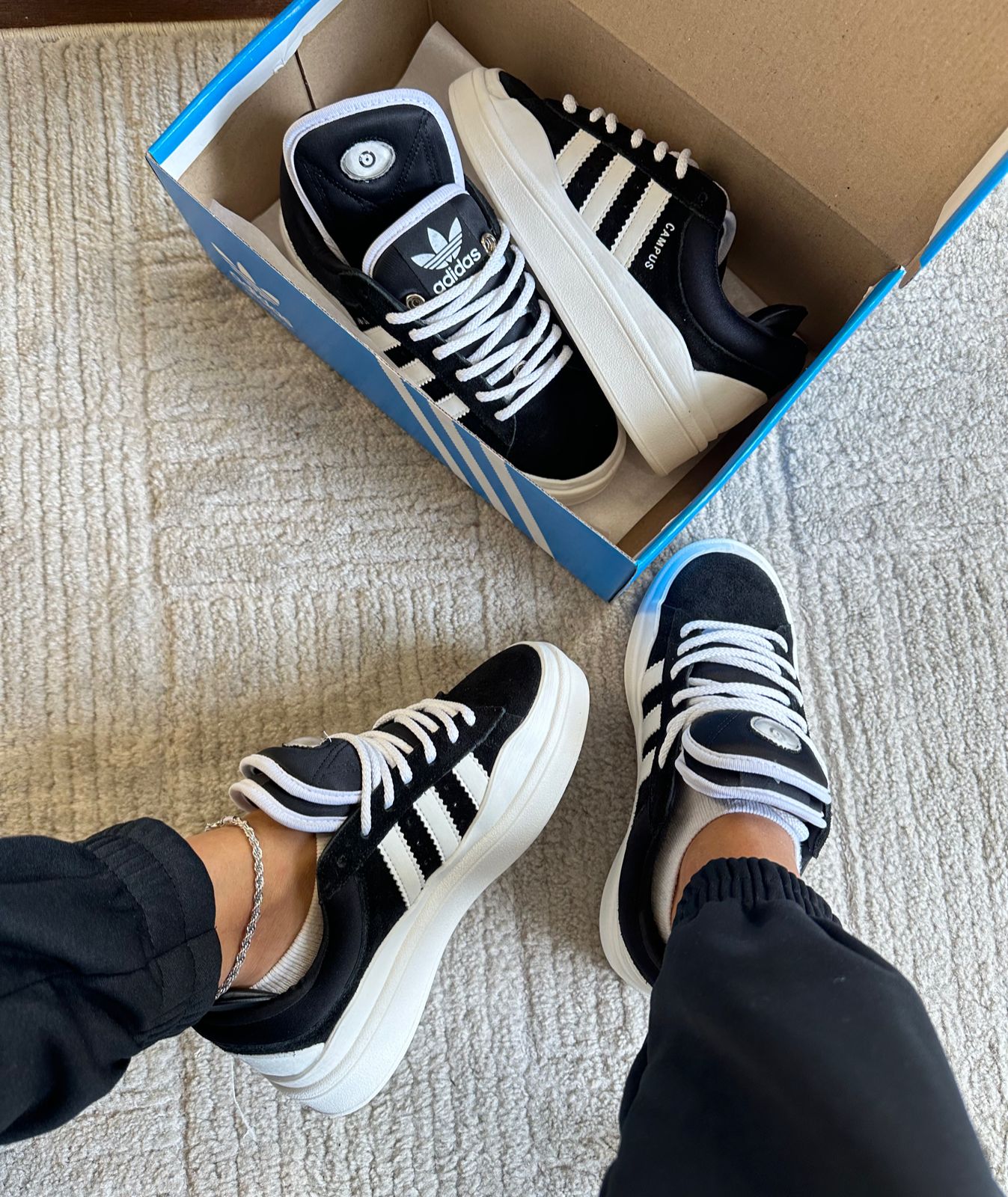 Tênis Bad Bunny x Campus Preto