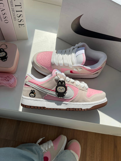 Tênis NK SB Dunk Low LABUBU Rosa