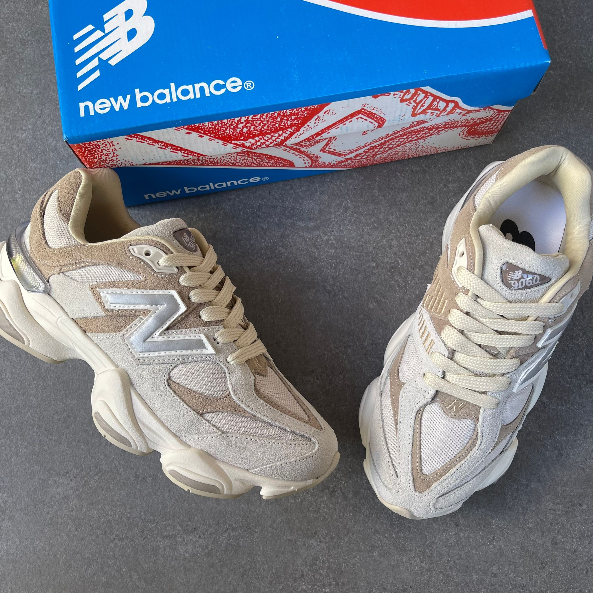 New Balance 9060 Feminino
