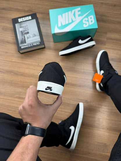 Tenis SB Chron 2 Canvas Preto