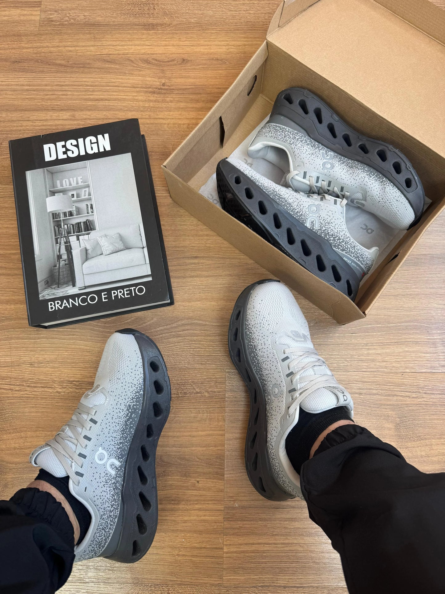 Tenis On Cloudsurfer 7 Cinza Preto