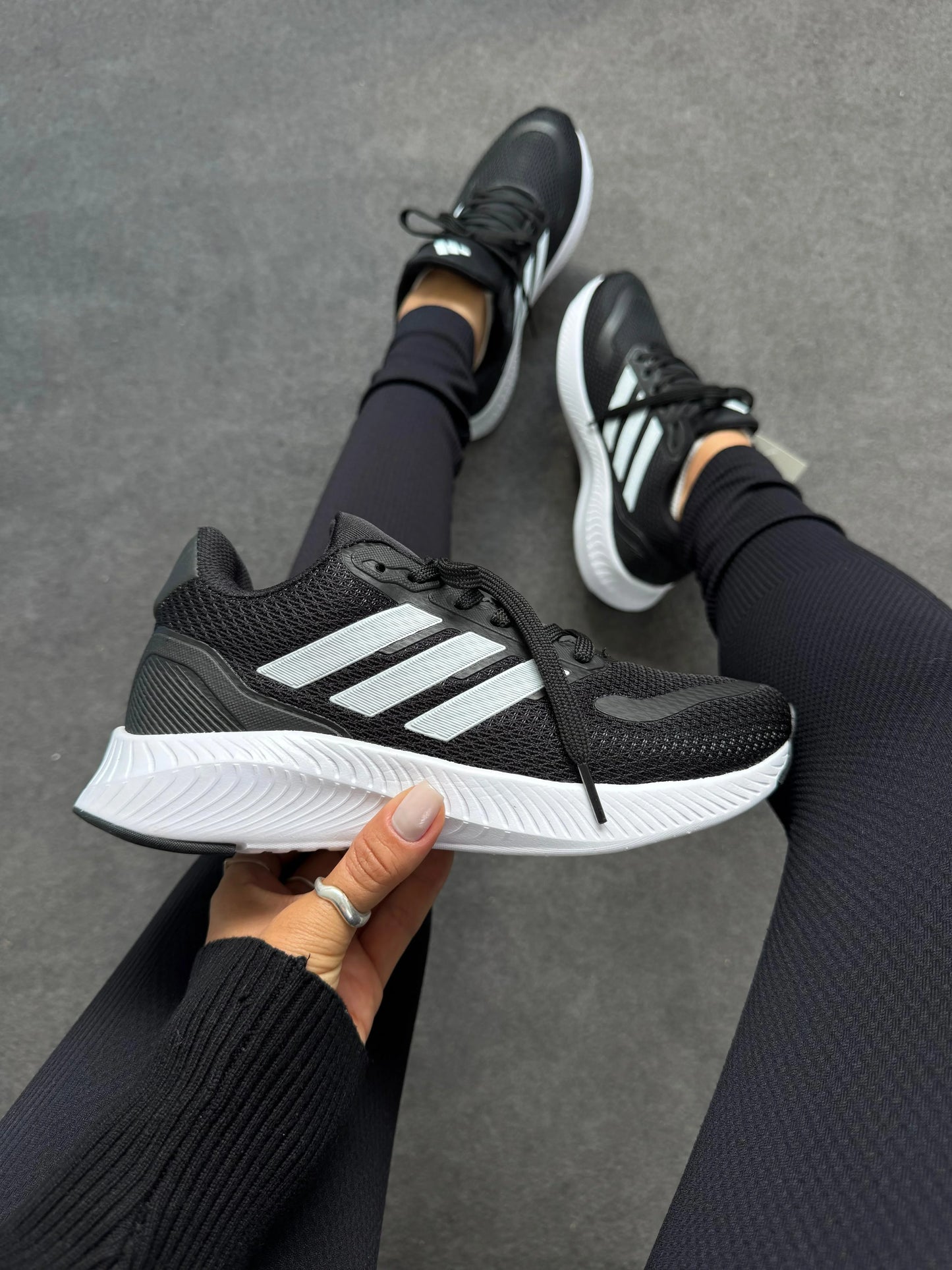 Tênis AD Run Falcon 05 Preto/Branco