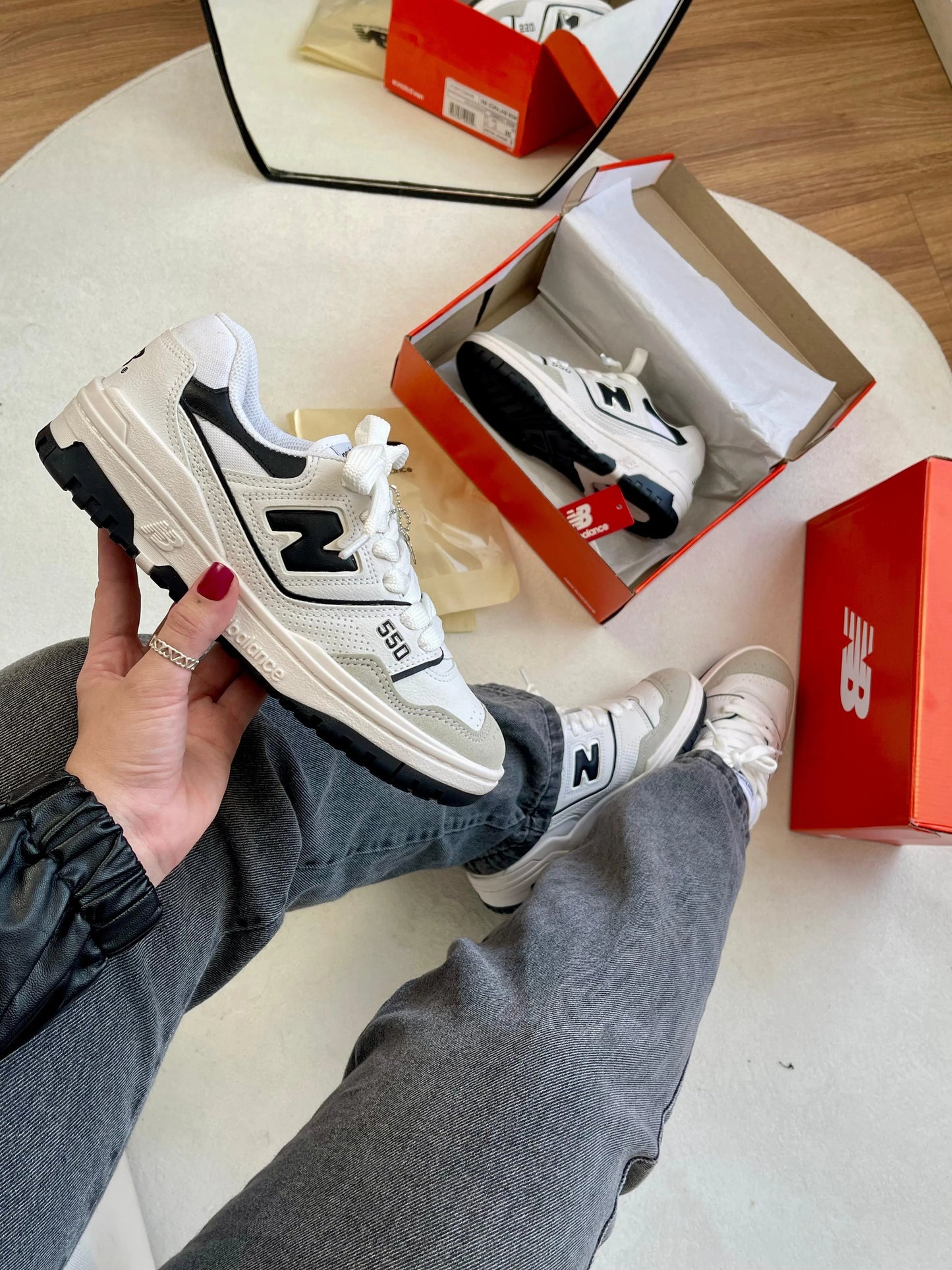 Tenis NB 550 Branco Preto