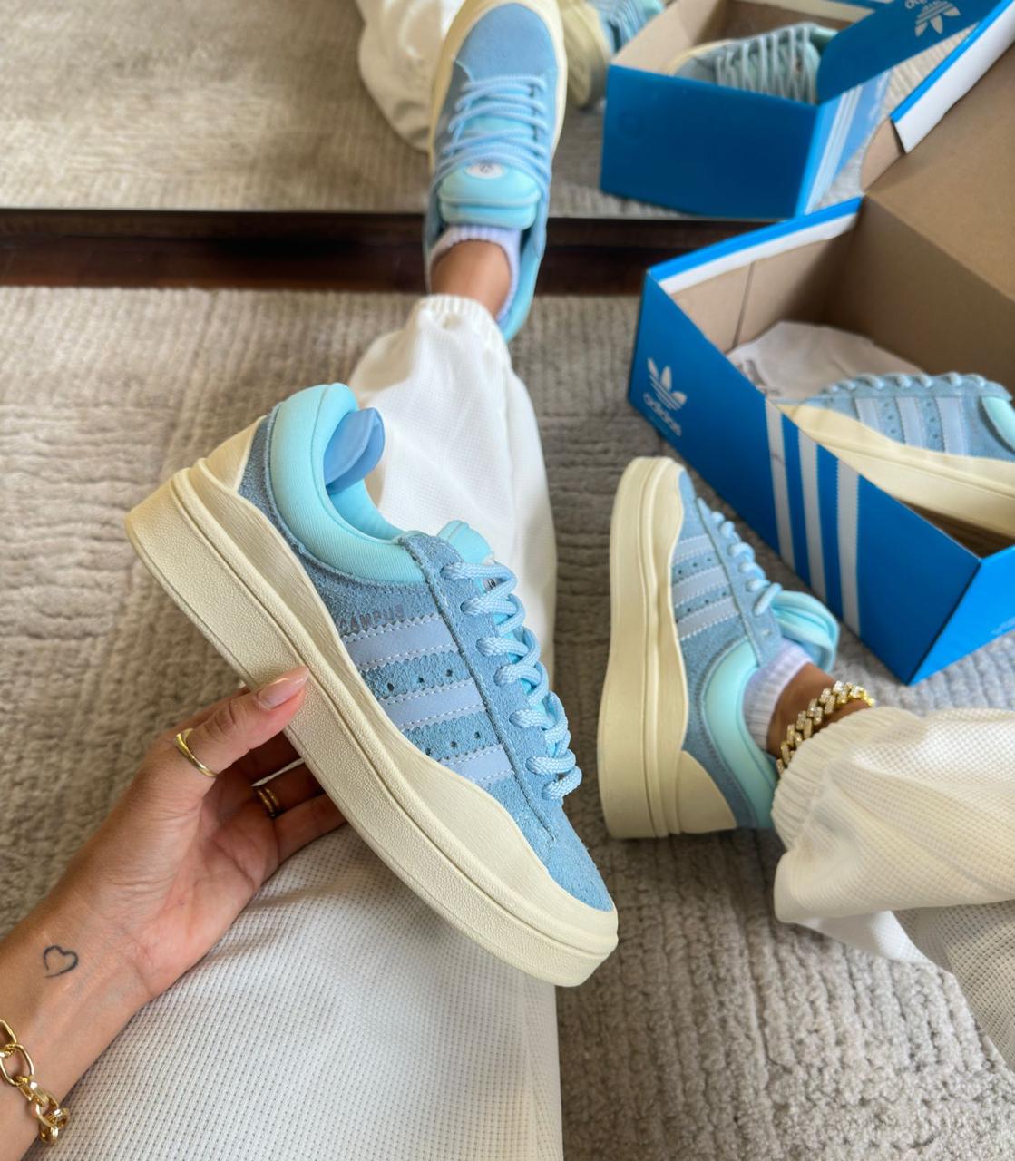 Tênis Bad Bunny x Campus Blue