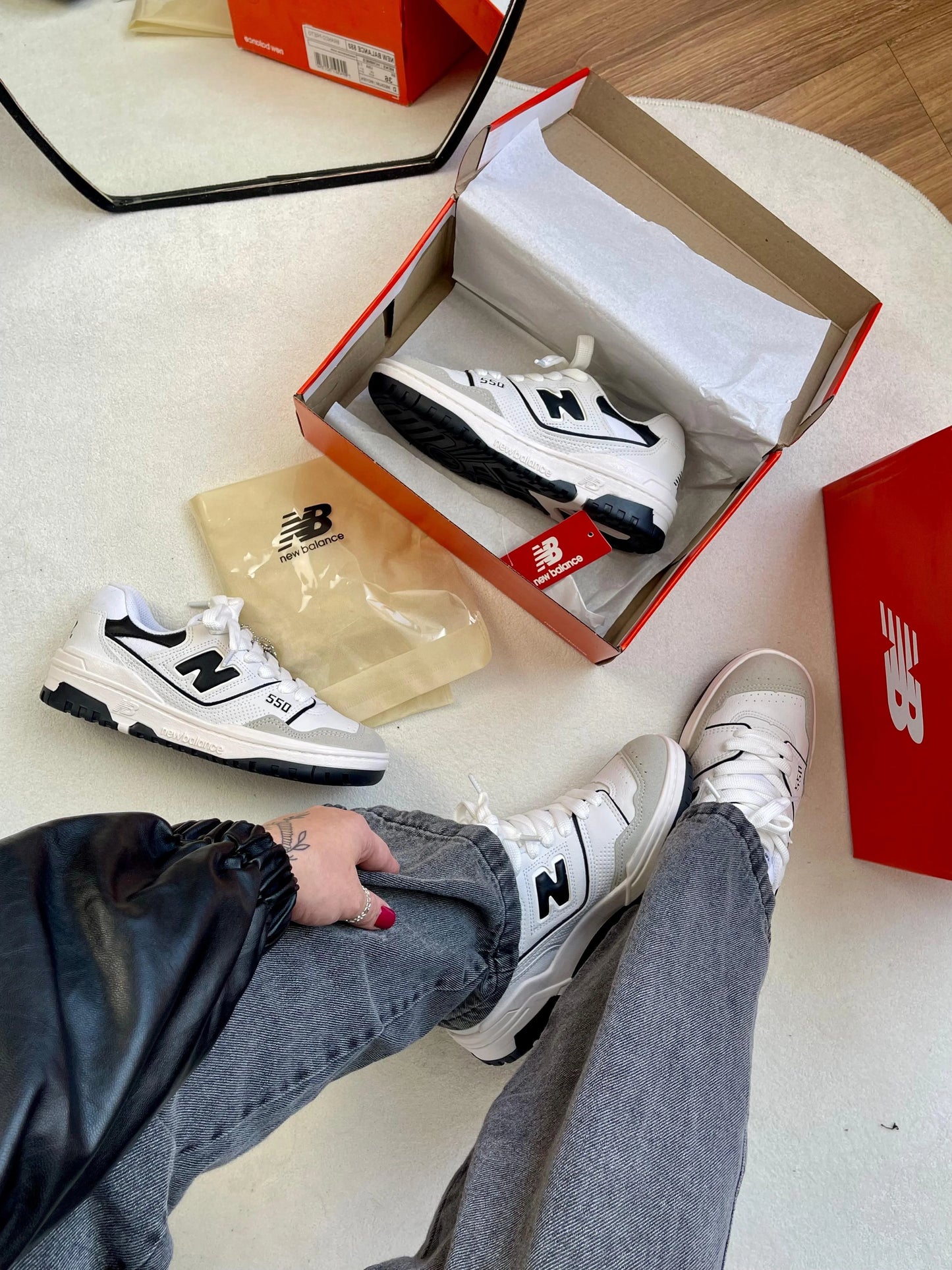 Tenis NB 550 Branco Preto