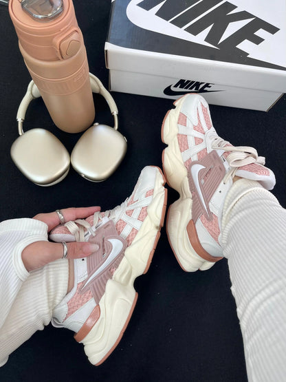 Tênis NK V2K Run Nude