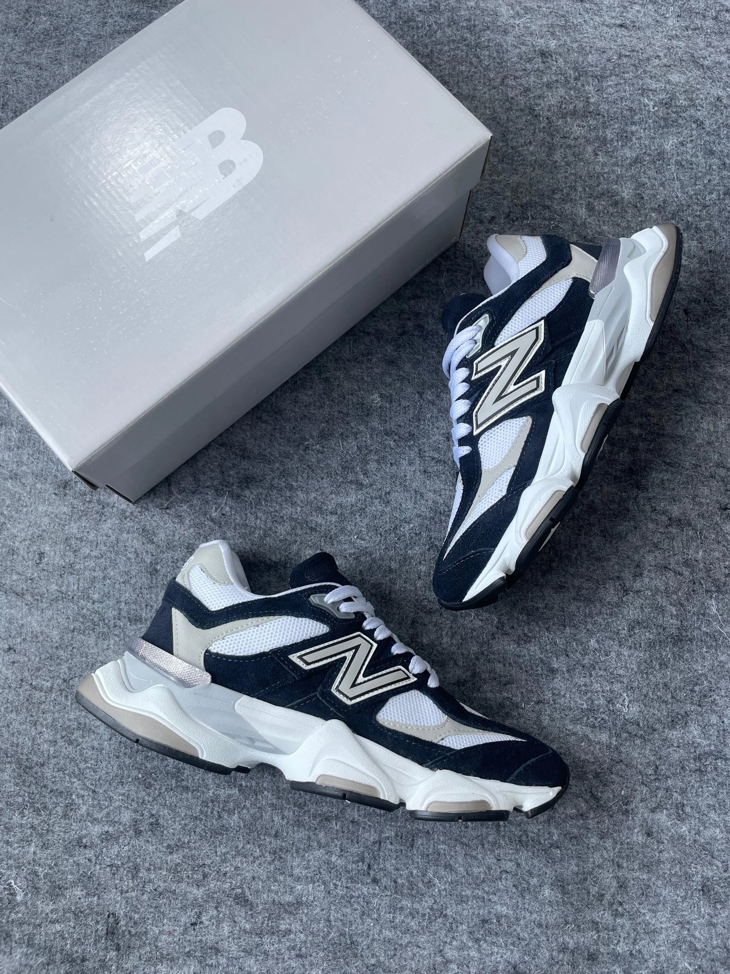 Tenis NB 9060 Marinho Braco