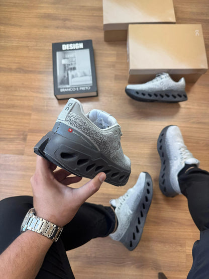 Tenis On Cloudsurfer 7 Cinza Preto