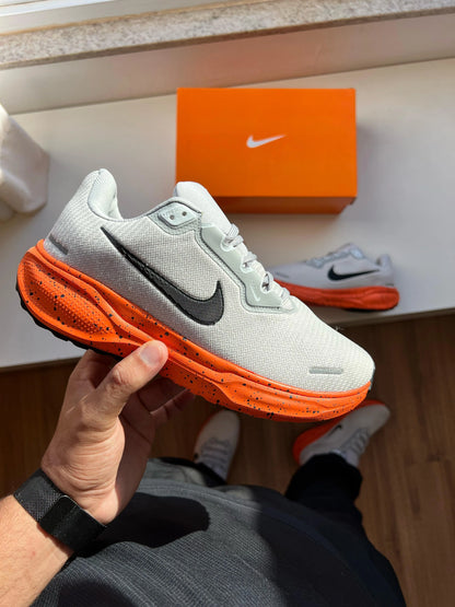 Tenis Air Zoom Cinza Laranja