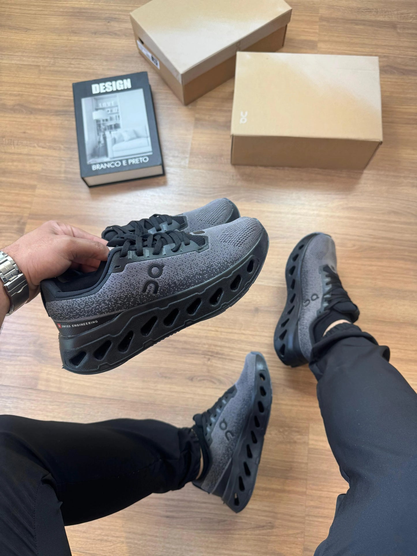 Tenis On Cloudsurfer 7 Grafite Preto