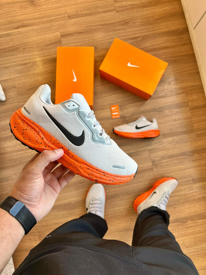 Tenis Air Zoom Cinza Laranja