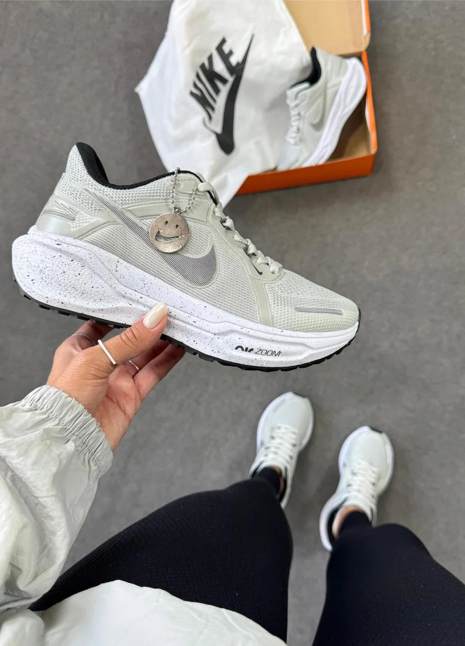 Tenis NK Air Zoom Pegasus 41 Cinza