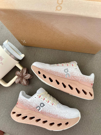 Tenis On CloudSurfer Off Nude