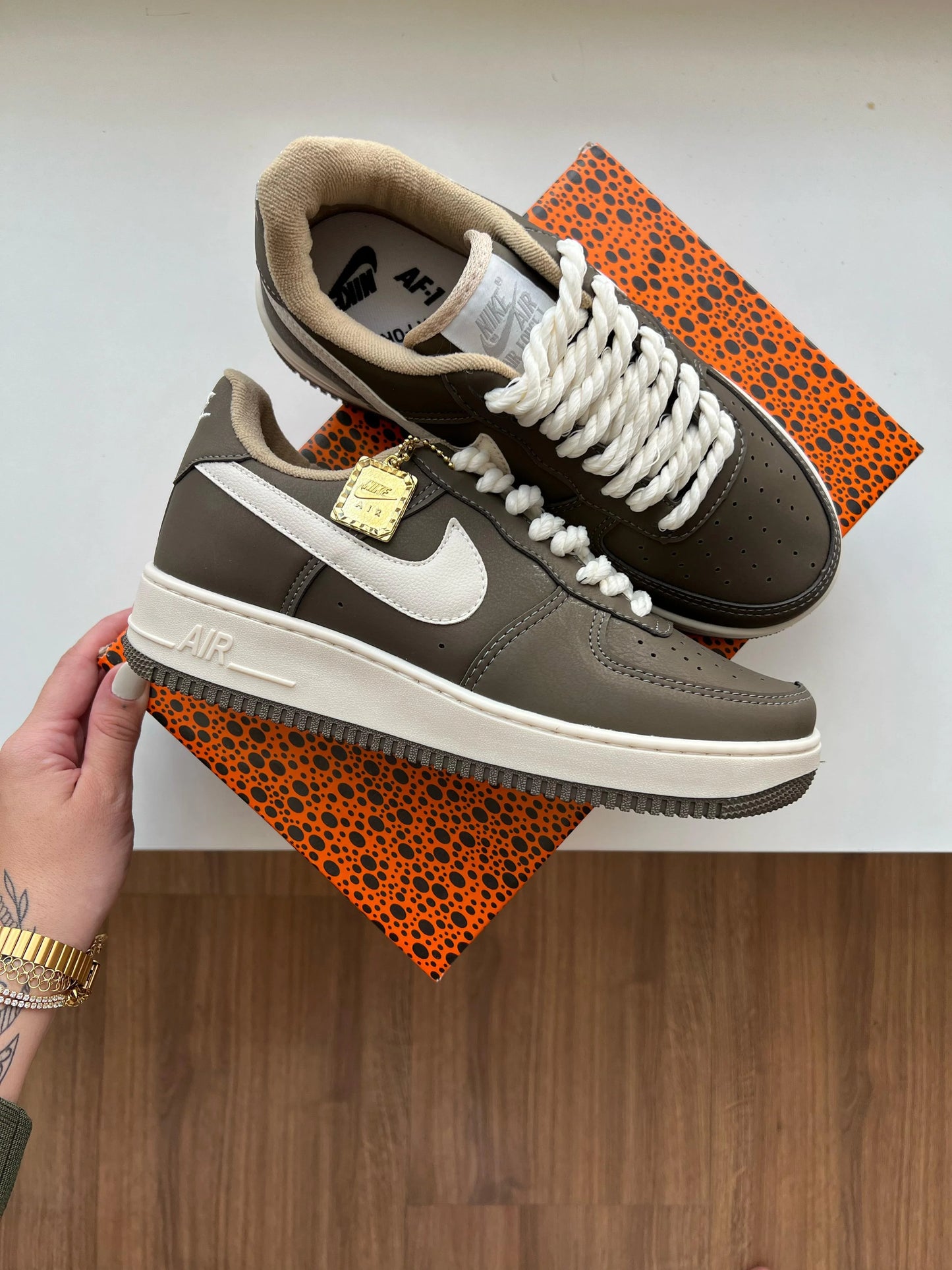 Tenis NK Air Force medalha Verde Musgo