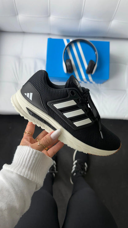 Tenis AD A-Boost Advanced - Preto Branco
