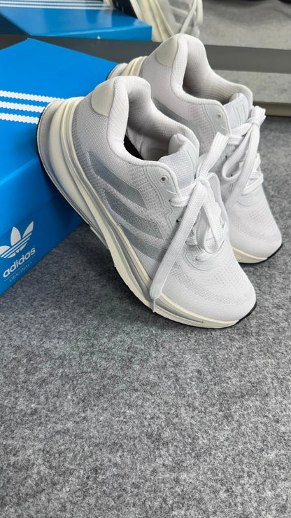 Tenis AD Supernova - Branco Prata