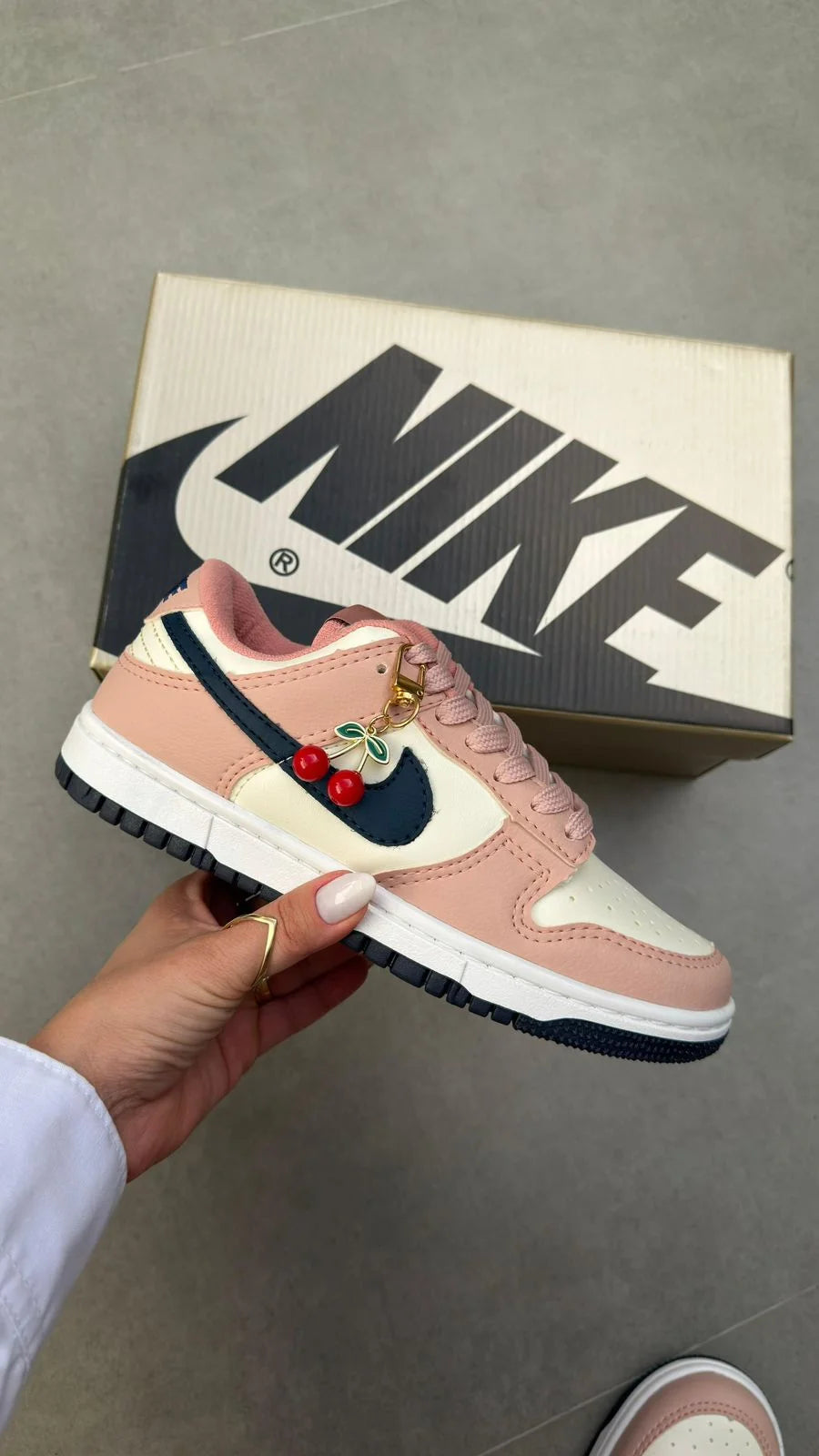 Tenis DNK Low - Cereja