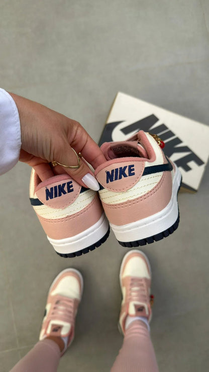 Tenis DNK Low - Cereja