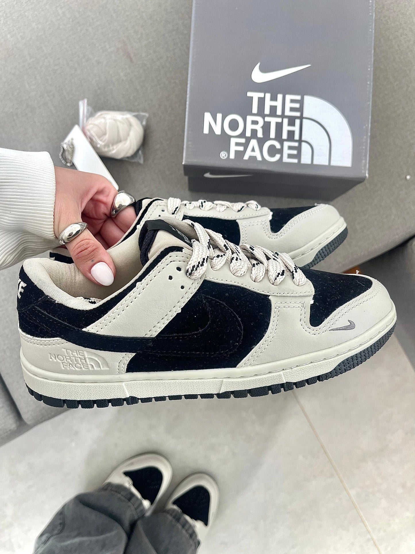 Tenis DNK The North F - Branco Preto