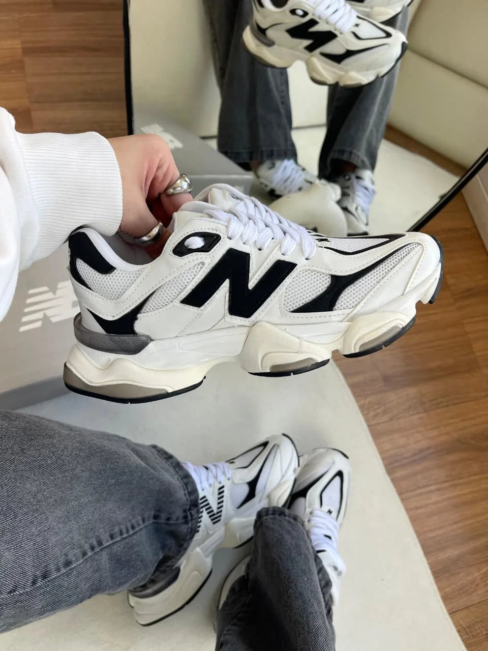 Tenis New 9060 Couro - Branco Preto