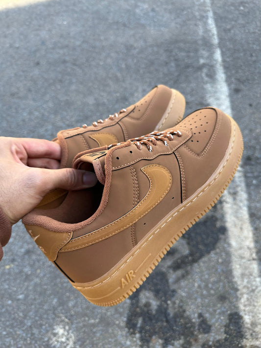 Tenis NK Air F1 - Caramelo