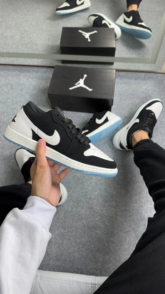 Tenis NK Air J Low - Preto Branco