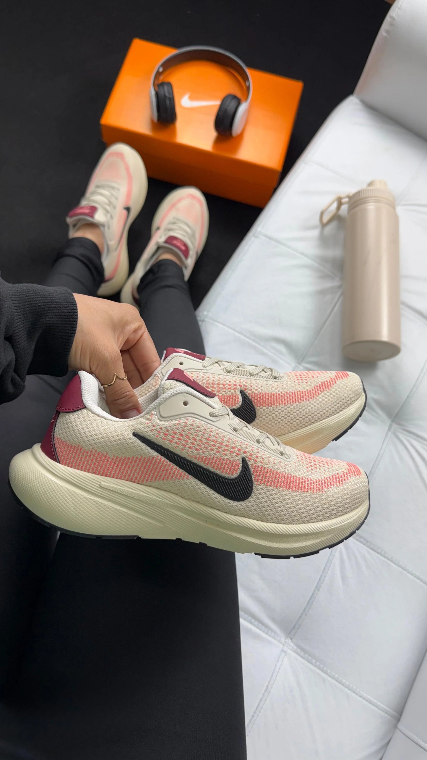 Tenis NK Flay - Branco Goiaba