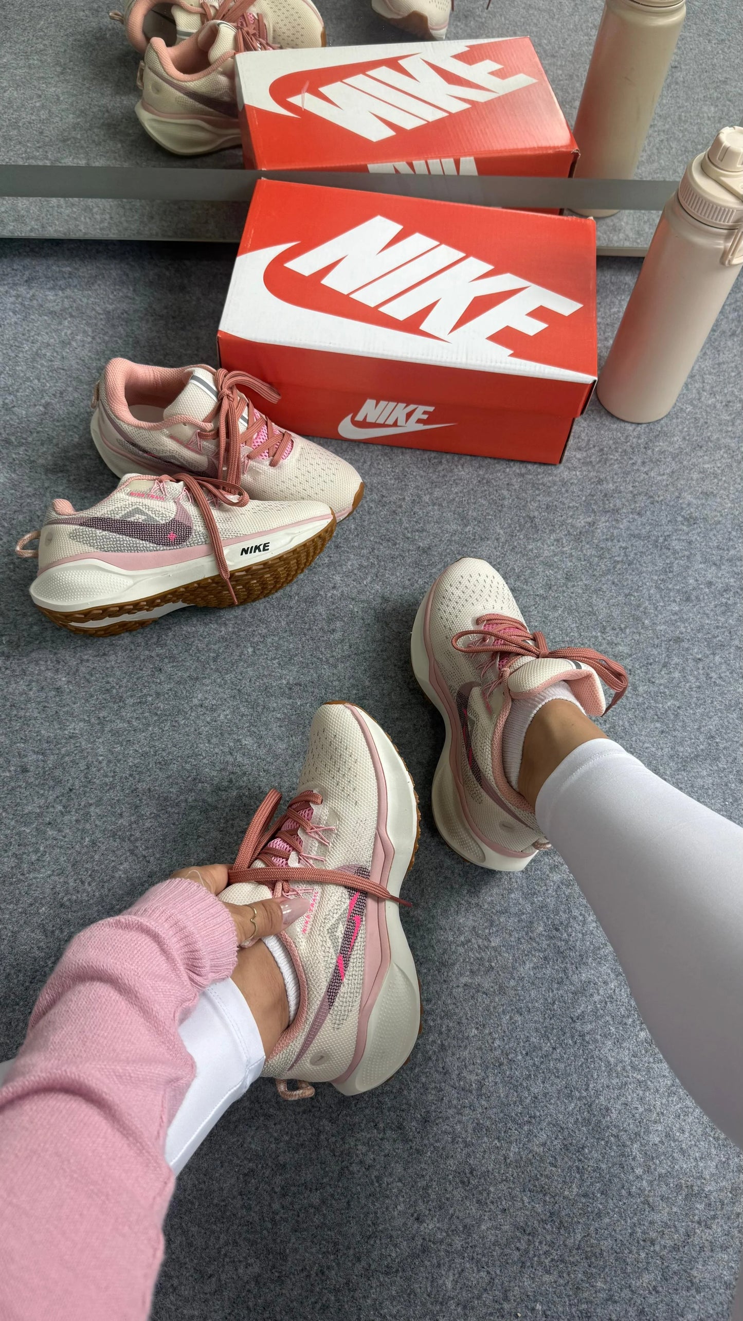 Tenis NK Pegasus Trail - Off Nude
