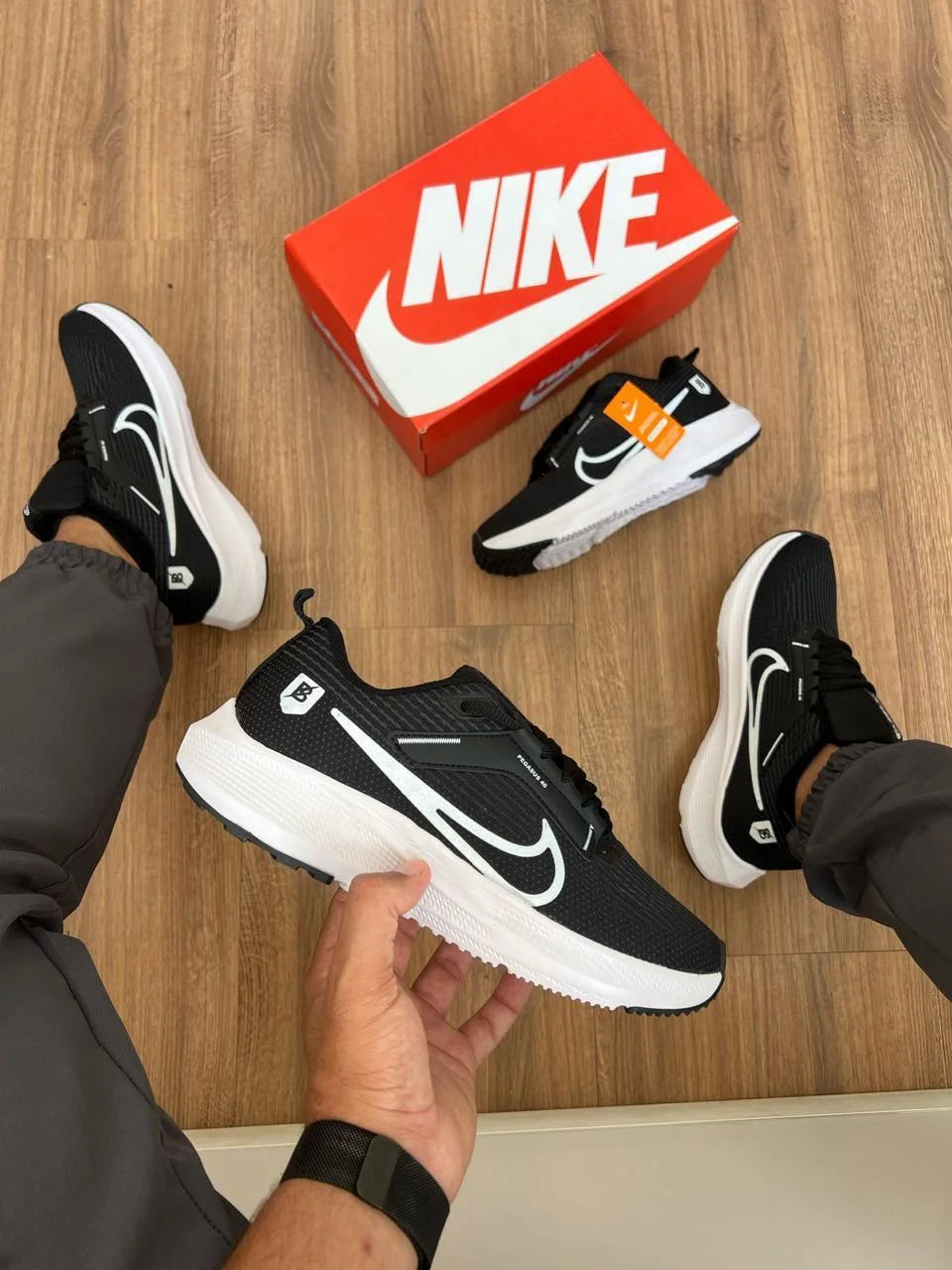 Tenis NK Pegasus 40 - Preto Branco