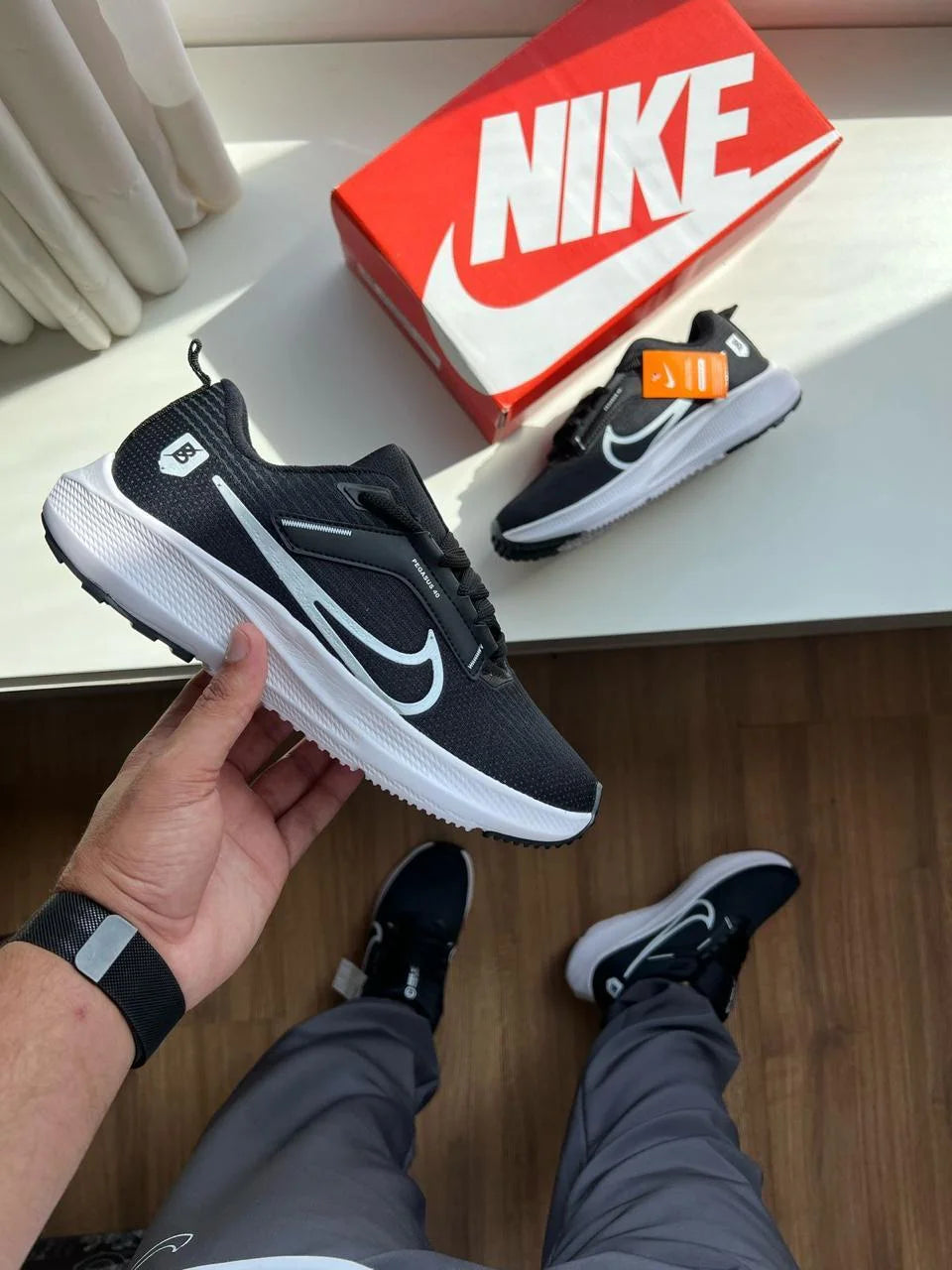 Tenis NK Pegasus 40 - Preto Branco
