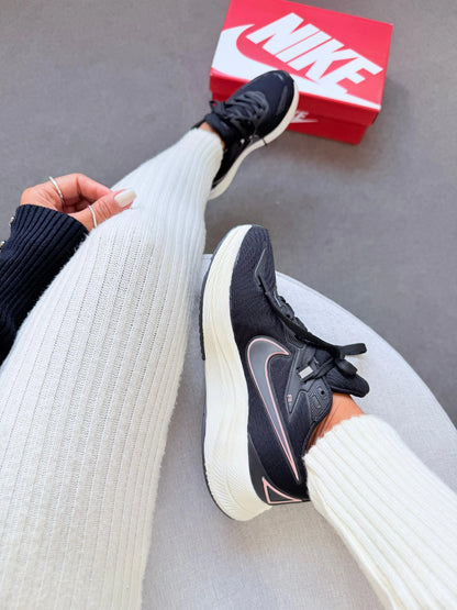 Tenis NK Running EST - Preto Nude
