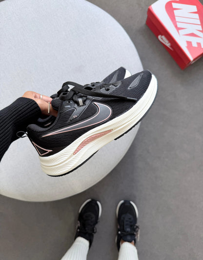 Tenis NK Running EST - Preto Nude