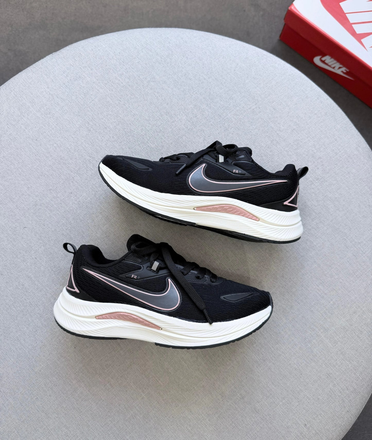Tenis NK Running EST - Preto Nude