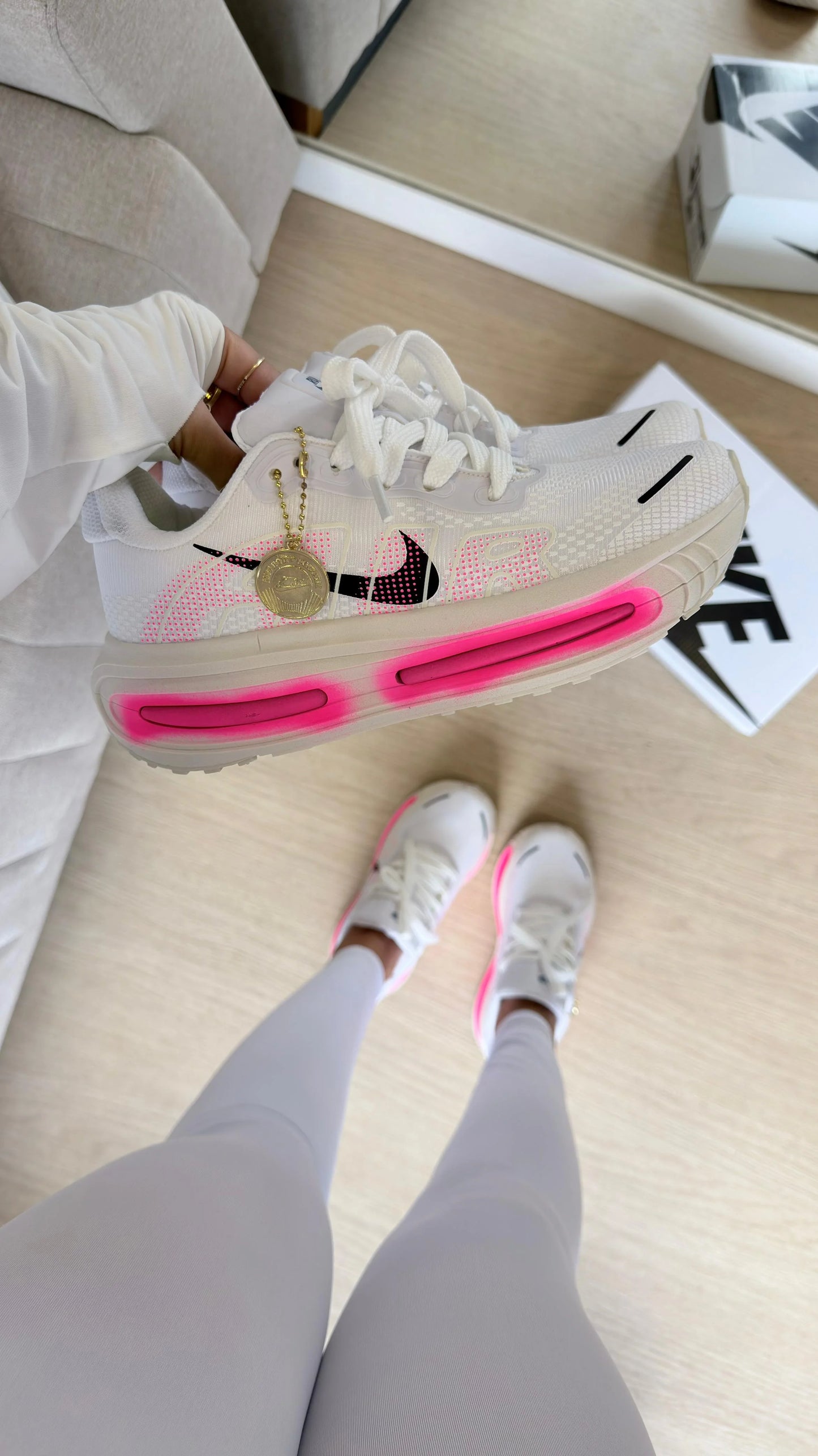 Tenis NK Vomero Premium - Branco Rosa