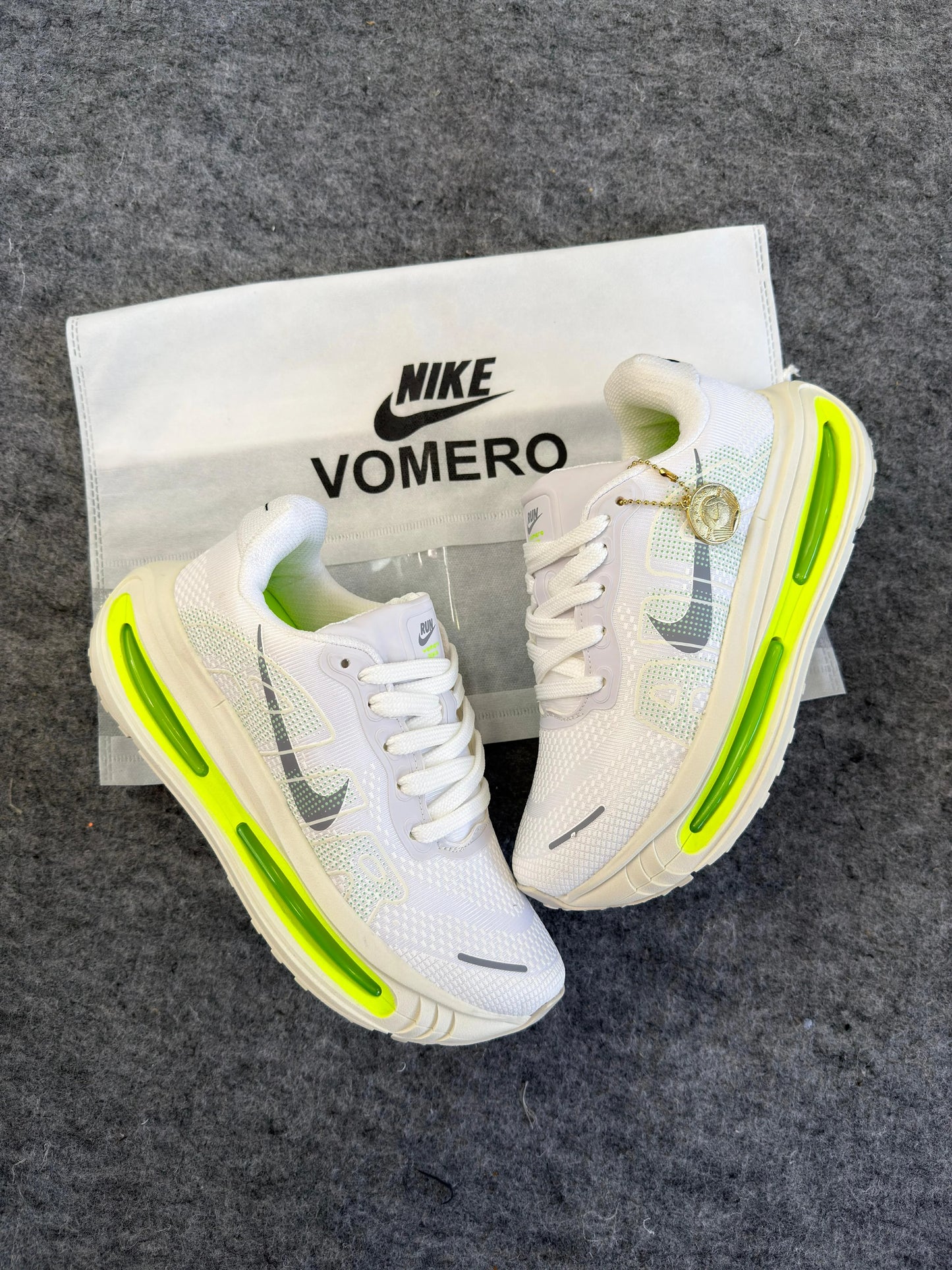 Tenis NK Vomero Premium - Branco Verde
