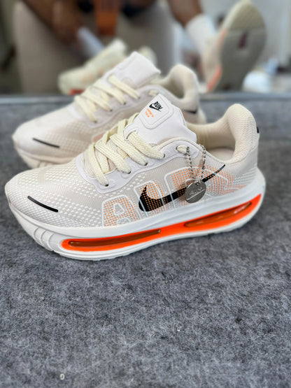Tenis NK Vomero Premium - Off Laranja