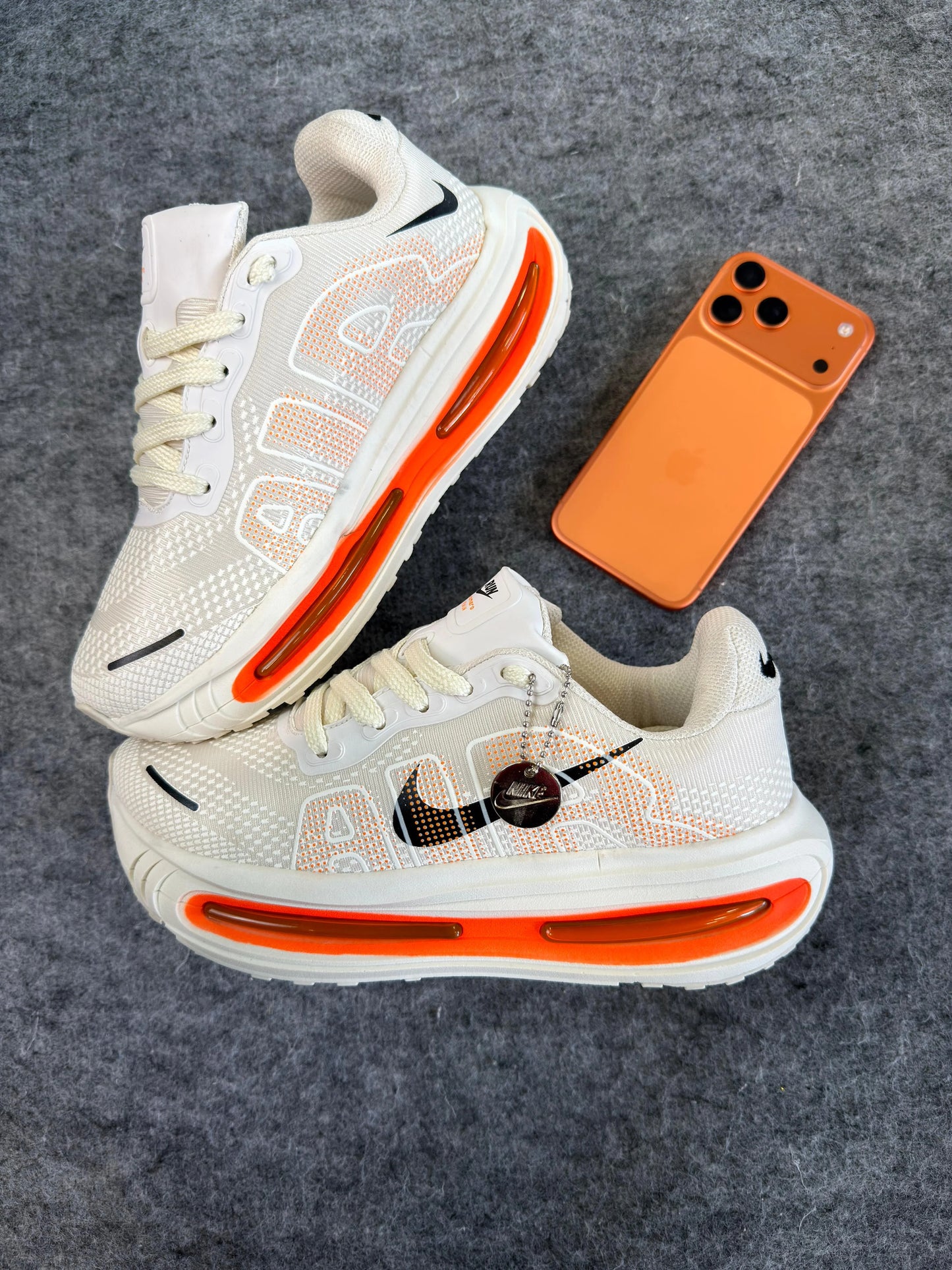 Tenis NK Vomero Premium - Off Laranja
