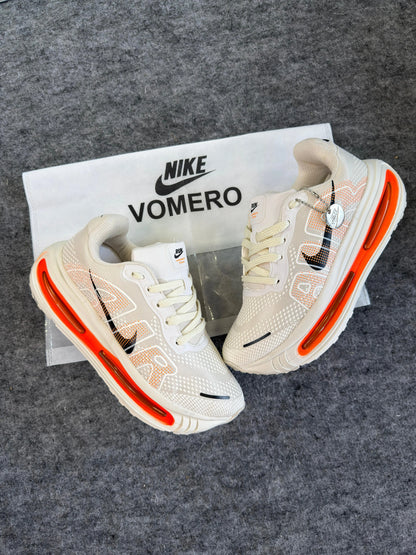 Tenis NK Vomero Premium - Off Laranja