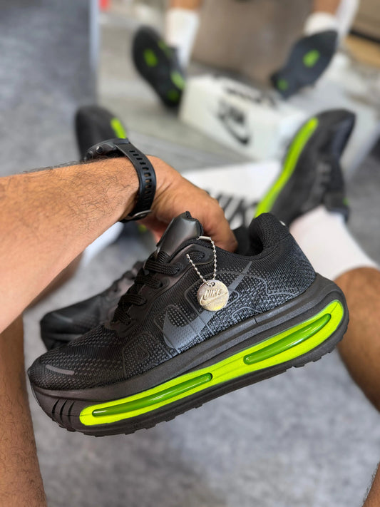 Tenis NK Vomero Premium - Preto Verde