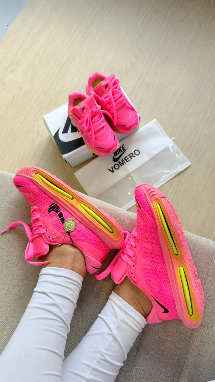 Tenis NK Vomero Premium - Rosa